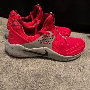 Ohio State training shoes. Nike, size 10.